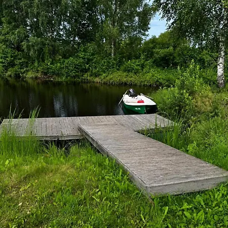 Emajoe Puhkemaja Nyaraló *